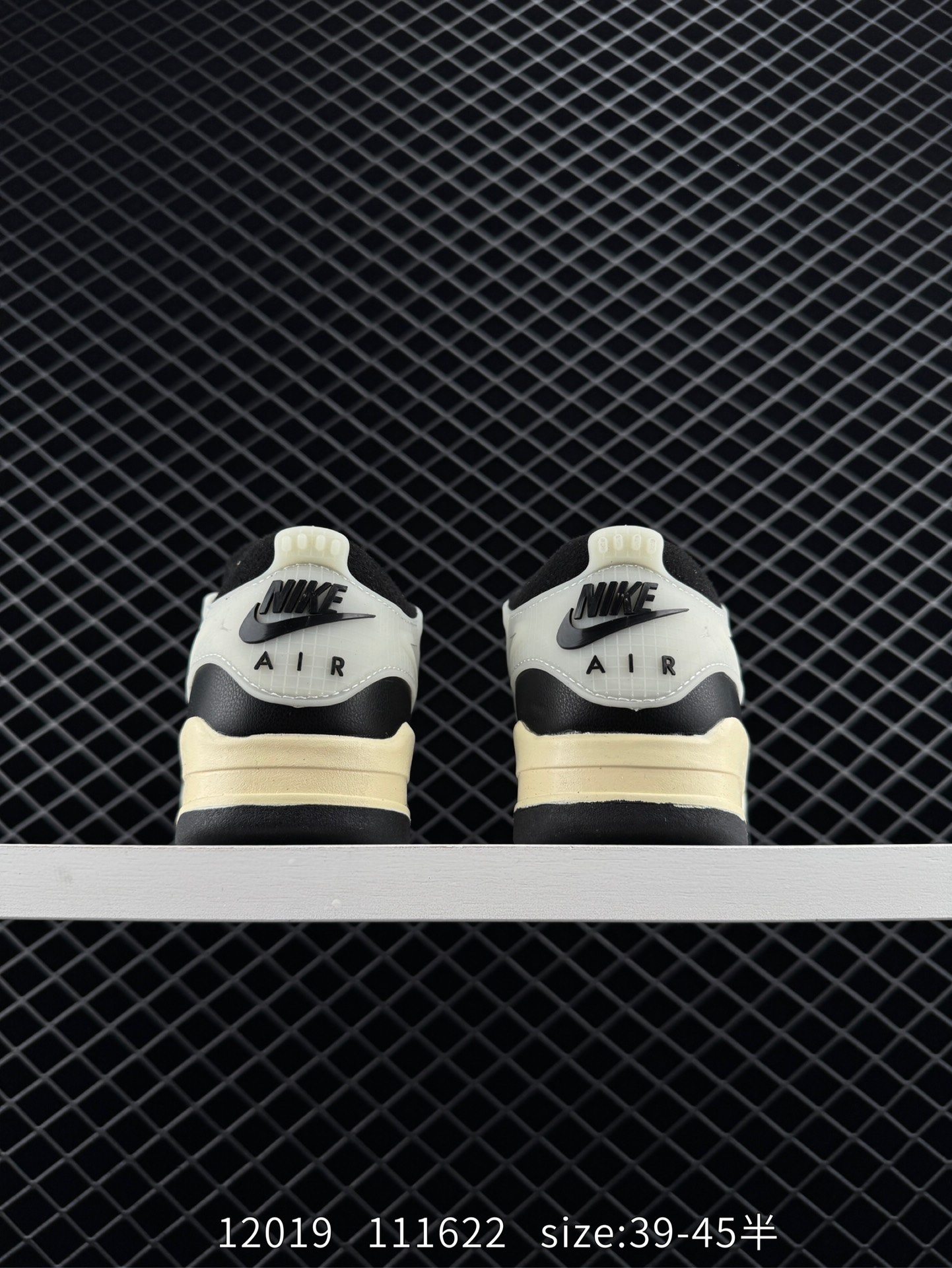 Nike Air Jordan 4 Retro RM